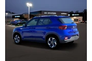$23402 : Hyundai VENUE 2026 SEL 4dr C thumbnail