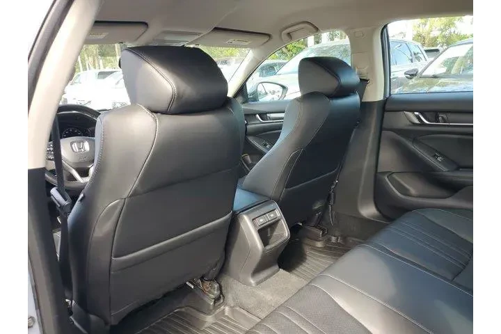 $19490 : Honda Accord 2021 Sport Spec image 9