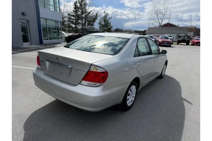 $8999 : 2005 Camry Standard image 4