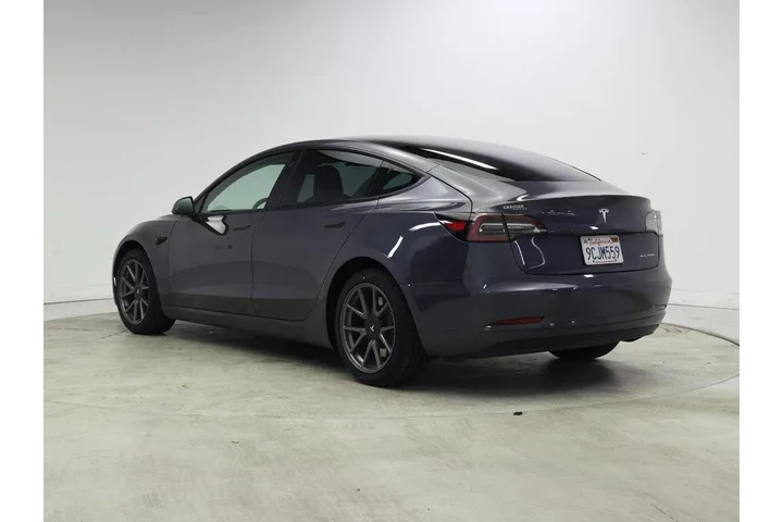 $27998 : Tesla Model 3 2022 AWD Long image 2