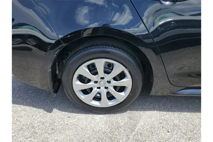 $18990 : Toyota Corolla 2024 LE 4dr S image 7