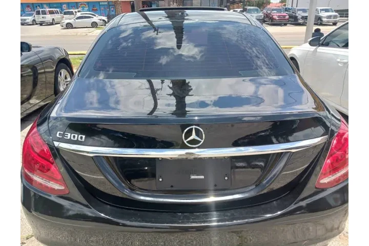 $18000 : 2018 Mercedes-Benz C-Class C image 2