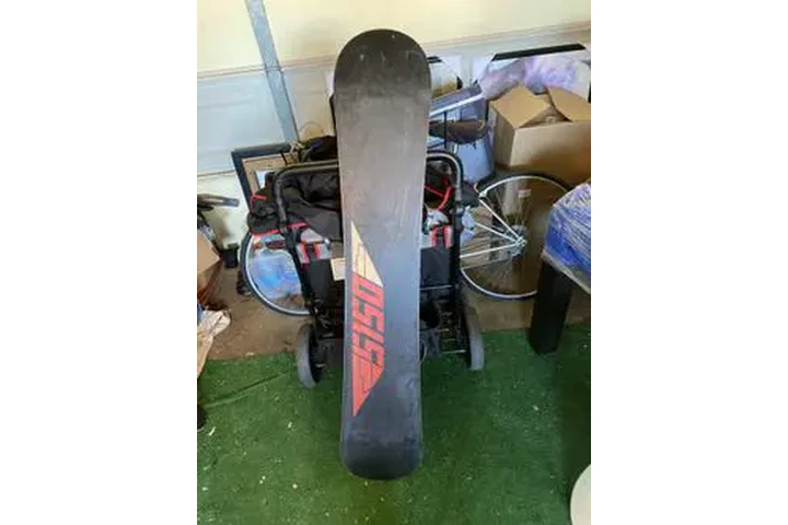 $120 : Snowboard image 1