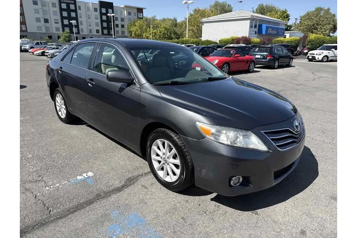 $8910 : 2010 Camry XLE image 5