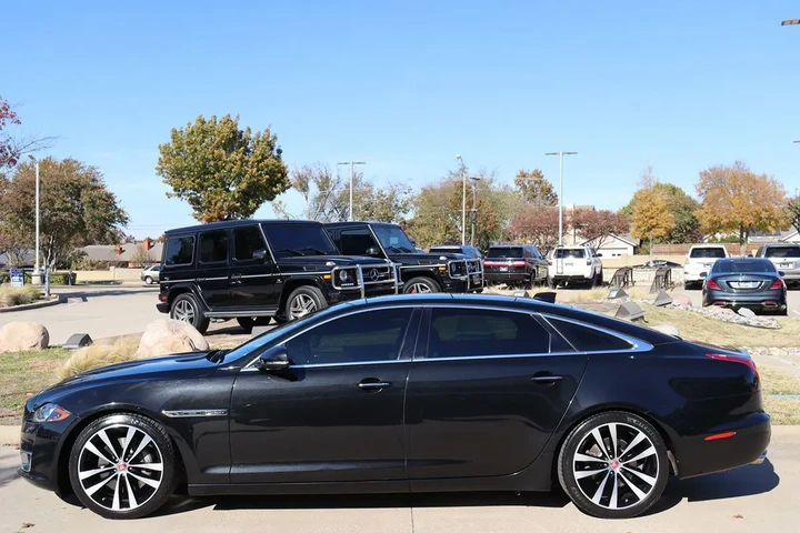 $33998 : 2019 XJ XJ50 V6 image 8