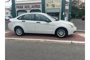 $4995 : 2010 Focus SE thumbnail