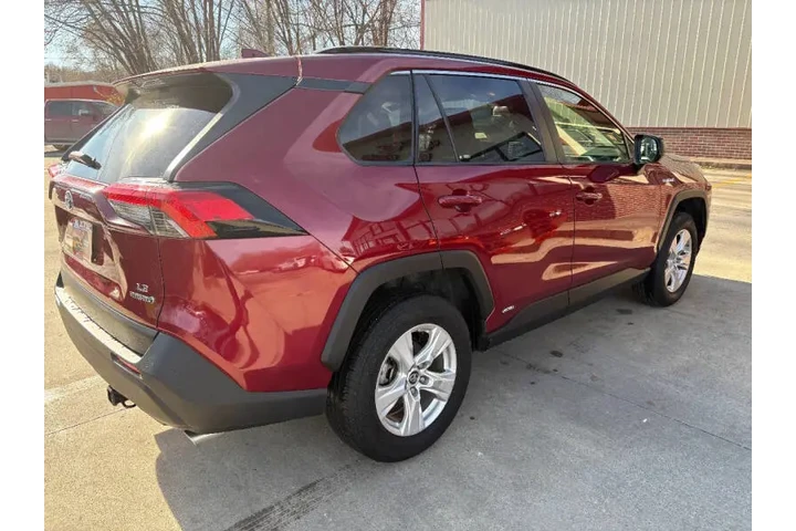 $22950 : 2019 RAV4 Hybrid LE image 4