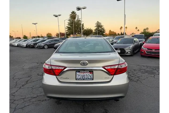 $19742 : Toyota Camry 2016 SE 4dr Sed image 4