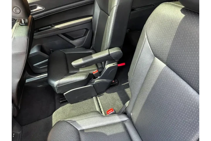 $20000 : 2019 Atlas V6 SEL 4Motion image 9