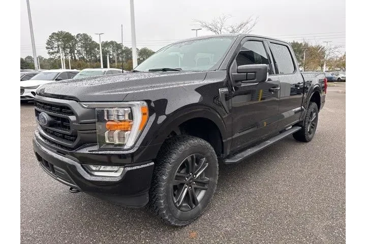 $37858 : Ford F-150 2022 4x4 XLT 4dr image 5