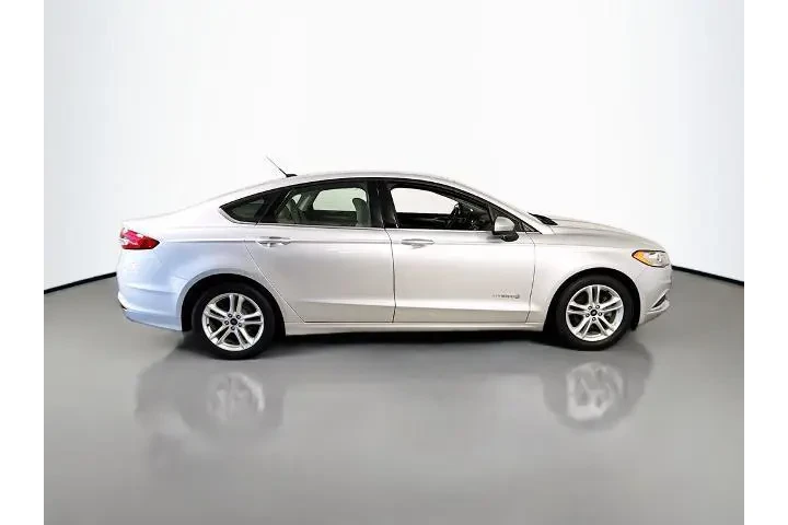 $17900 : Ford Fusion Hybrid 2018 S 4d image 8