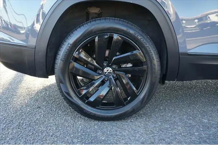 $27795 : Volkswagen Atlas Cross Sport image 7