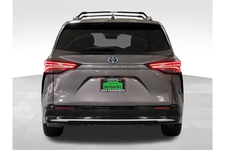 $39588 : Silver Certified2021 Sienna L image 4