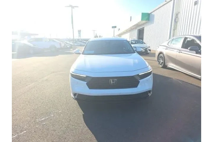 $33900 : Honda Accord Hybrid 2025 Tou image 2