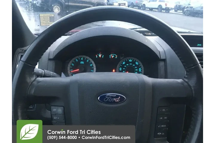 $8498 : Ford Escape 2012 AWD Limited image 7