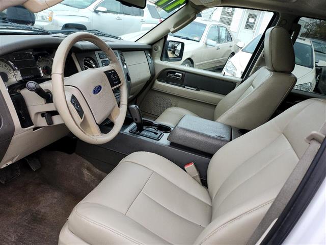 2011 Expedition King Ranch 4WD image 9