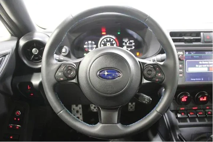 $34988 : Subaru BRZ 2025 tS 2dr Coupe image 8