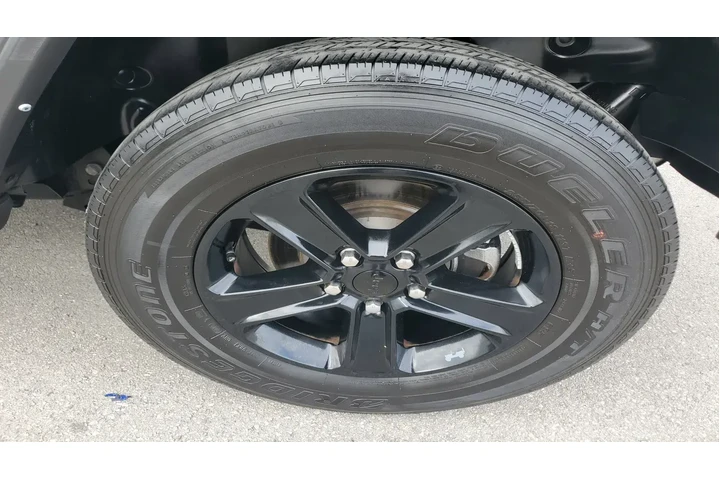 $26990 : Jeep Wrangler 2023 4x4 Sport image 9