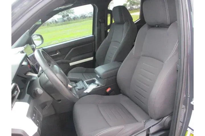 $38995 : Toyota Tacoma 2024 4x2 SR5 4 image 10