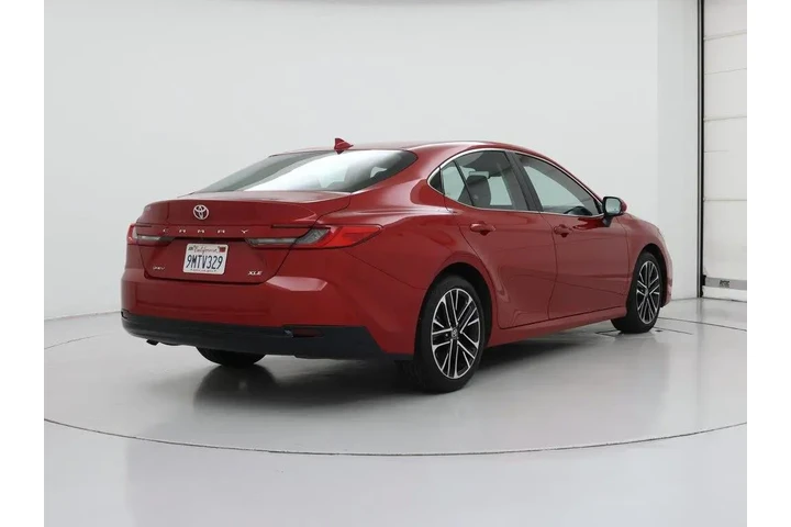 $32998 : Toyota Camry 2025 XLE 4dr Se image 8
