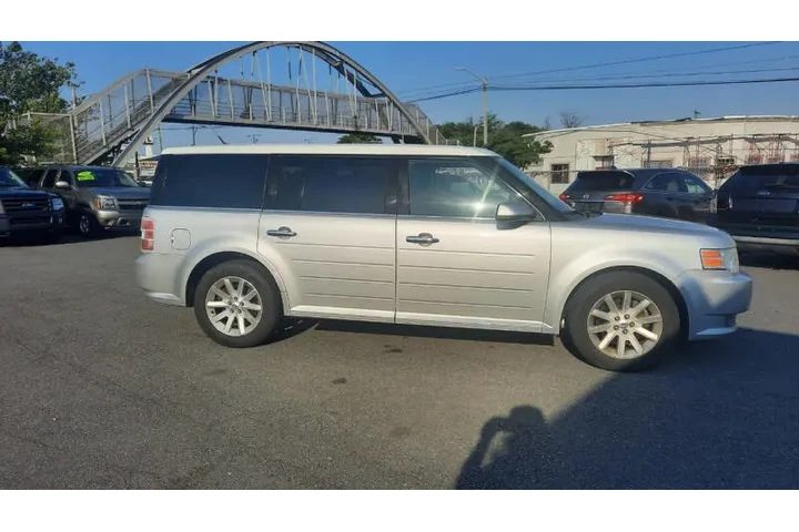 $4995 : 2012 Flex SEL image 2