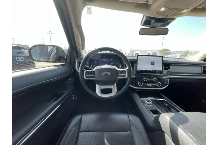 $39959 : Ford Expedition 2022 4x2 XLT image 5
