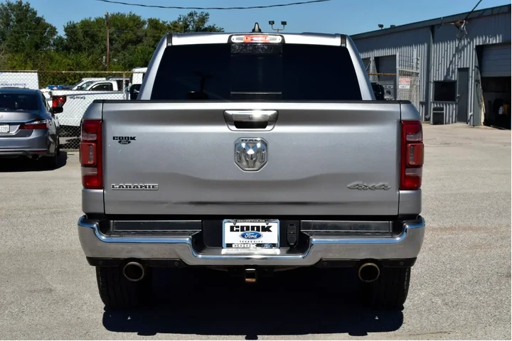 $24989 : Ram 1500 2019 4x4 Laramie 4d image 9