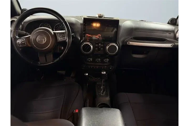 $13998 : Jeep Wrangler Unlimited 2012 image 10