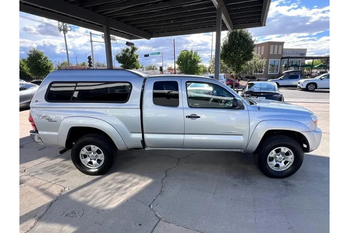 2006 Tacoma PreRunner Access image 4