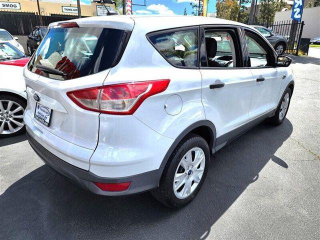 $13995 : 2015 Escape image 5