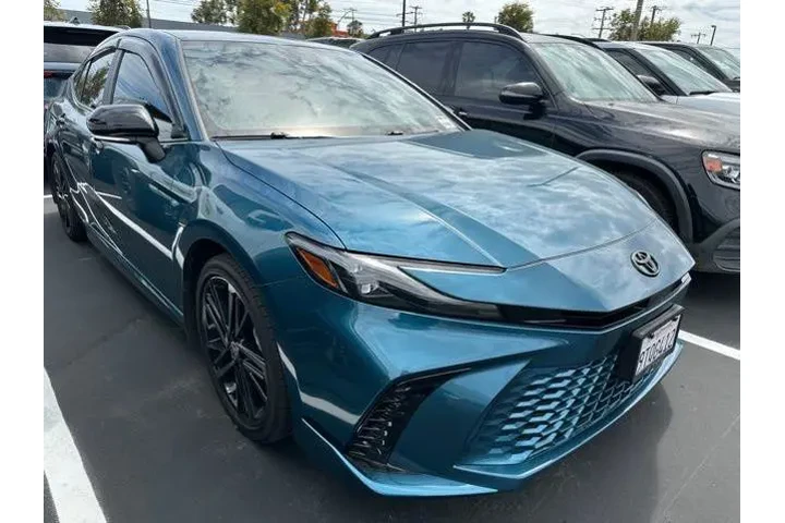 $36900 : Toyota Camry 2025 SE 4dr Sed image 1