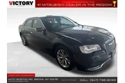 $11795 : Chrysler 300 2017 C 4dr Seda thumbnail