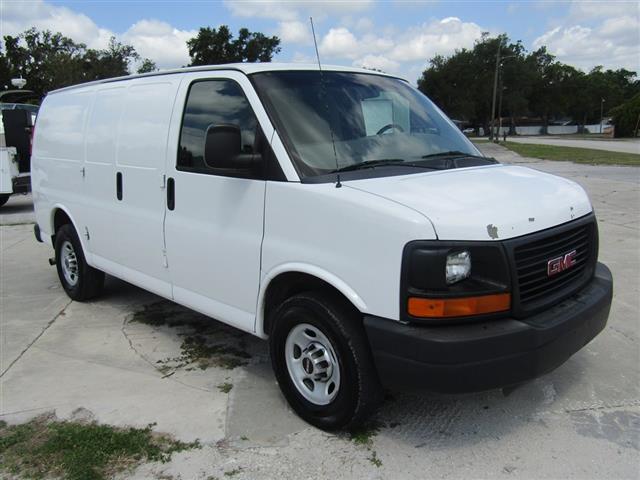 $15995 : 2012 G2500 Vans image 2