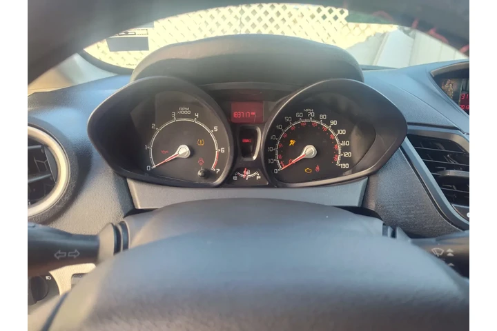 $3500 : FORD FIESTA 2012 image 3