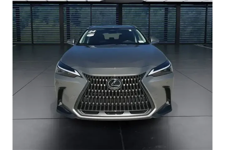 $39988 : Lexus NX 250 2024 Premium 4d image 3