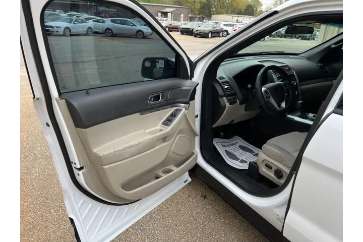 $6999 : 2013 Explorer image 9