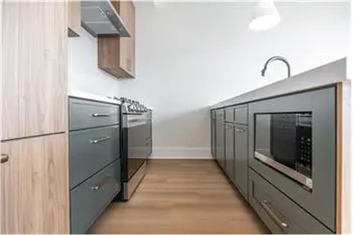 $5500 : Rental property with 3 bedro image 6