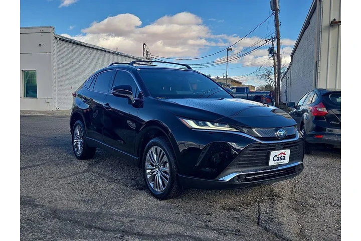 $30800 : Toyota Venza 2022 AWD XLE 4d image 1