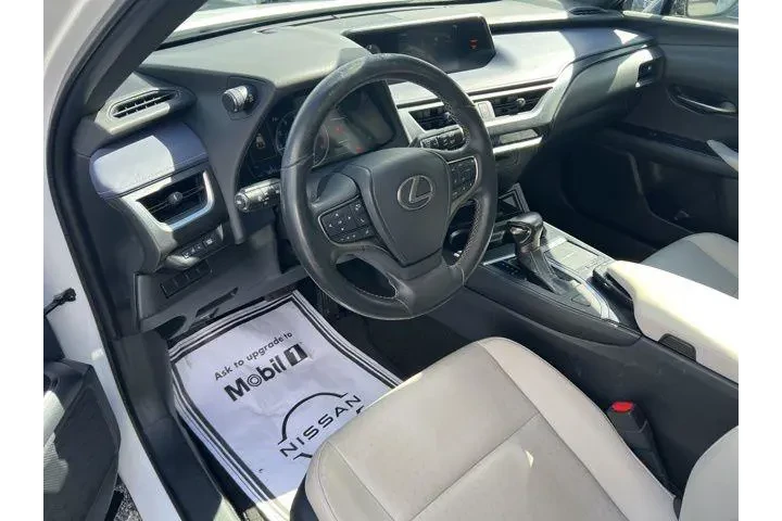 $28788 : Lexus UX 200 2019 4dr Crosso image 10