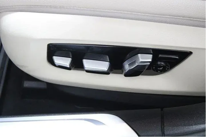 $29948 : BMW 7 Series 2019 740i 4dr S image 8