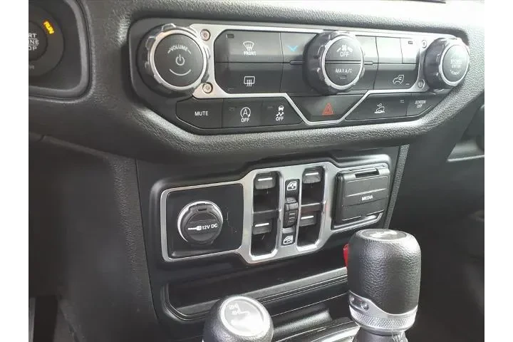 $33777 : Jeep Wrangler 2024 4x4 Sport image 8