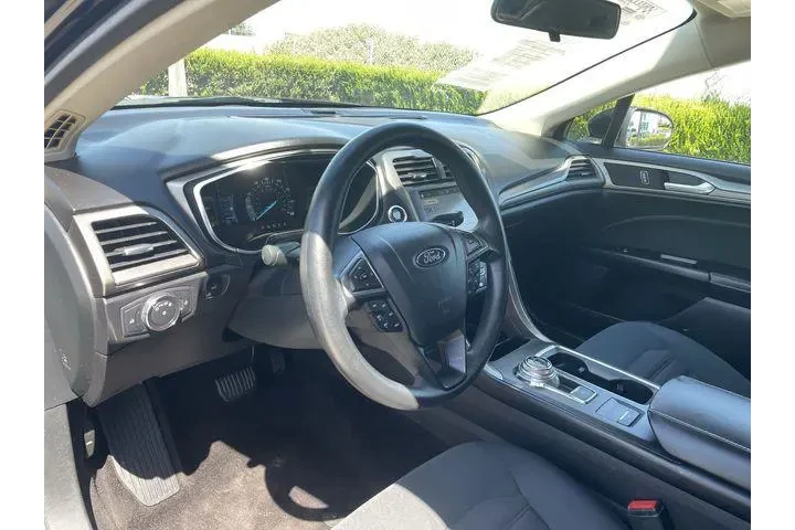 $13888 : Ford Fusion 2017 SE 4dr Seda image 10