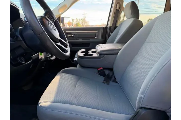 $28990 : Ram 1500 Classic 2019 4x4 Lo image 6