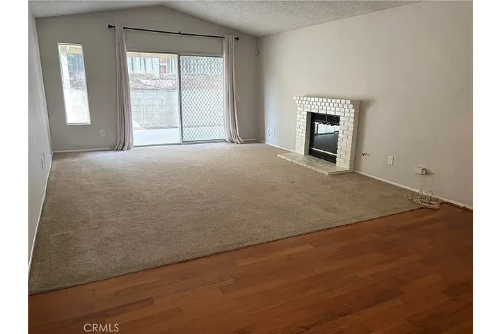 $1000 : Move in ready home image 2