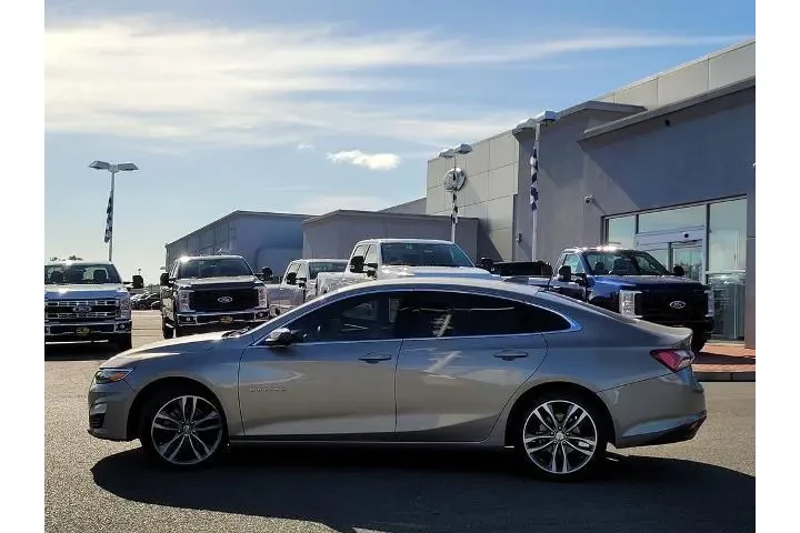 $18900 : Chevrolet Malibu 2022 LT 4dr image 7