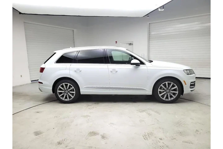 $28998 : Audi Q7 2019 AWD quattro SE image 4