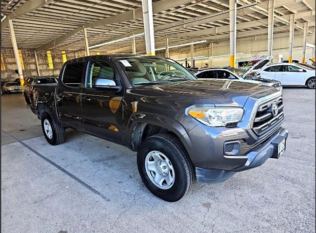 $29995 : 2017 Tacoma image 3