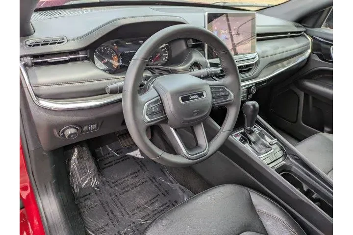 $21444 : Jeep Compass 2023 4x4 Limite image 9