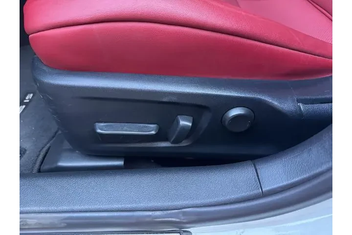 $39910 : Lexus IS 350 2021 F SPORT 4d image 8