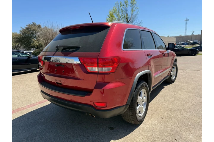 $14500 : 2011 Grand Cherokee Laredo image 5
